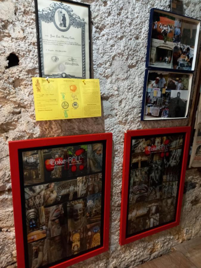 El Bordon De La Casa Batallon Sarria Eksteriør bilde