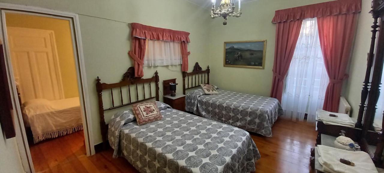 El Bordon De La Casa Batallon Sarria Eksteriør bilde